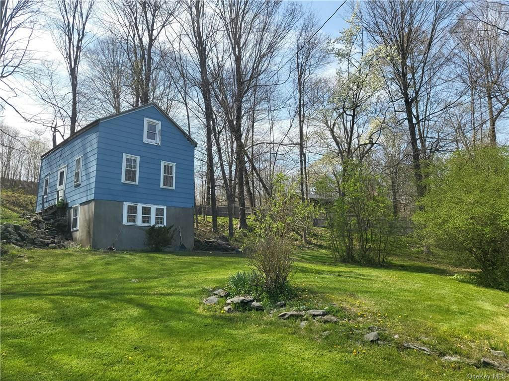 86 WENDOVER RD, STANFORDVILLE, NY 12581, photo 1 of 35