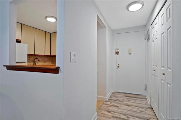 25 LAKE ST APT 5J, WHITE PLAINS, NY 10603, photo 3 of 16