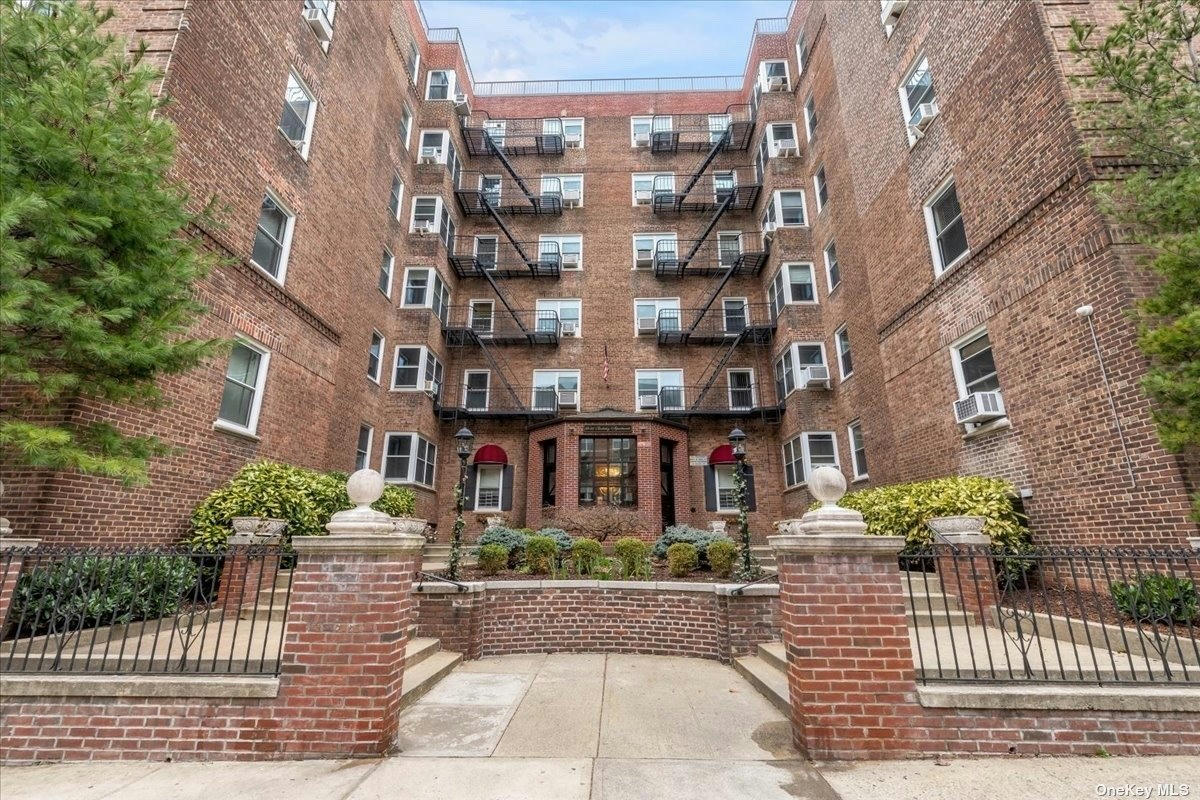 99 45 67TH RD 519 20 Forest Hills NY 11375 Condominium For