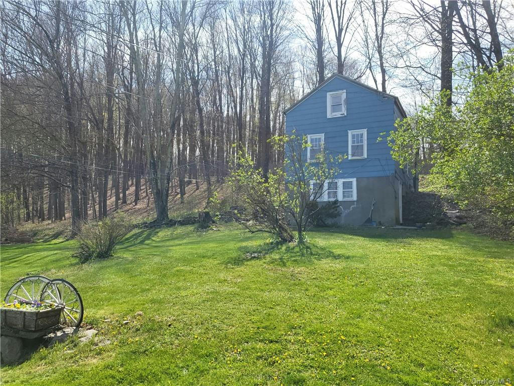 86 WENDOVER RD, STANFORDVILLE, NY 12581, photo 1 of 32