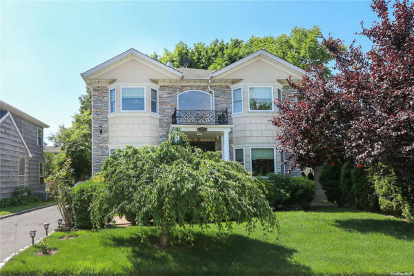 18 WOODWARD ST, ROSLYN HEIGHTS, NY 11577 - Image 1