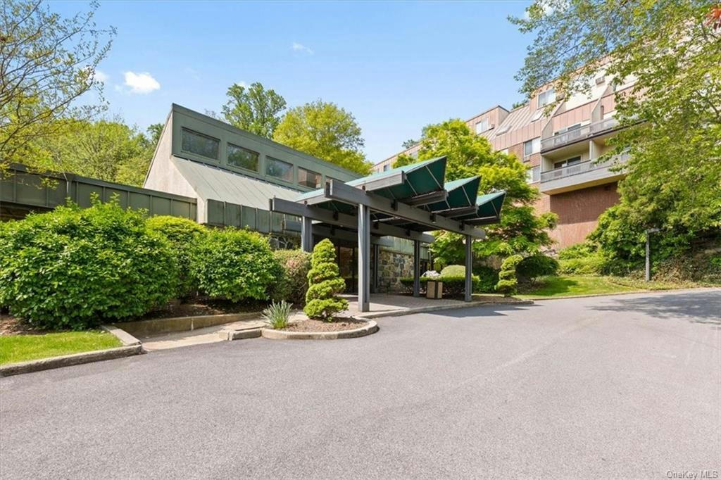 2 FOUNTAIN LN APT 3D, SCARSDALE, NY 10583, photo 1 of 15