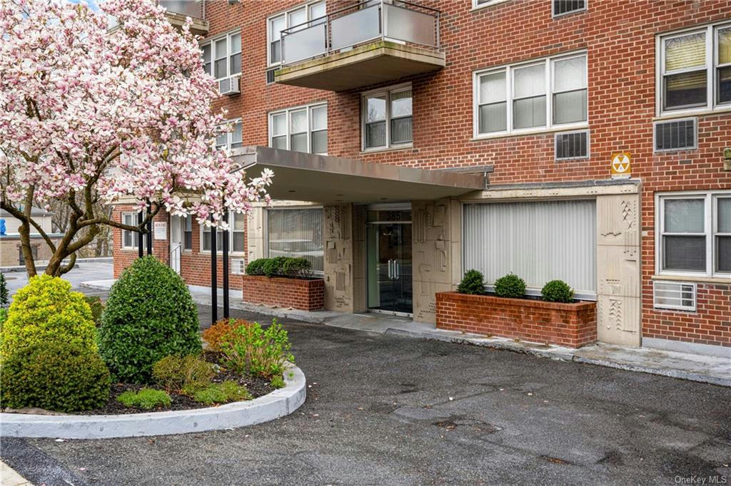 385 MCLEAN AVE APT 4D, YONKERS, NY 10705, photo 1 of 27