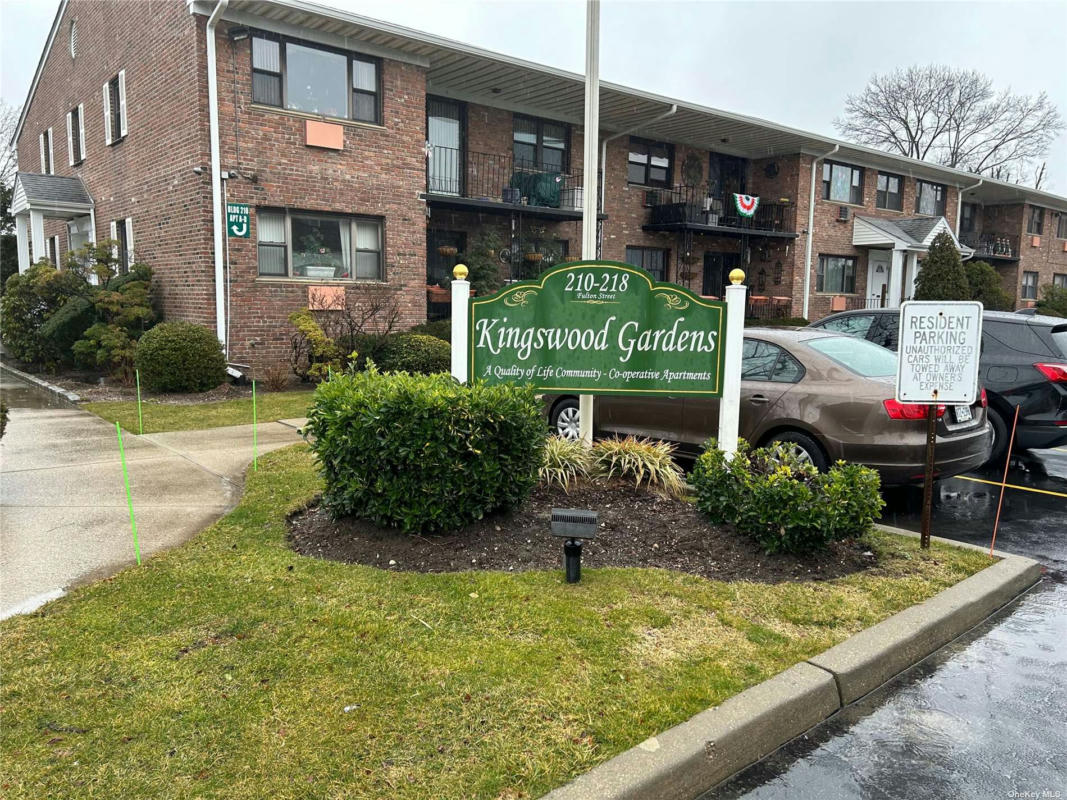 212 FULTON ST APT 1G, FARMINGDALE, NY 11735, photo 1 of 14