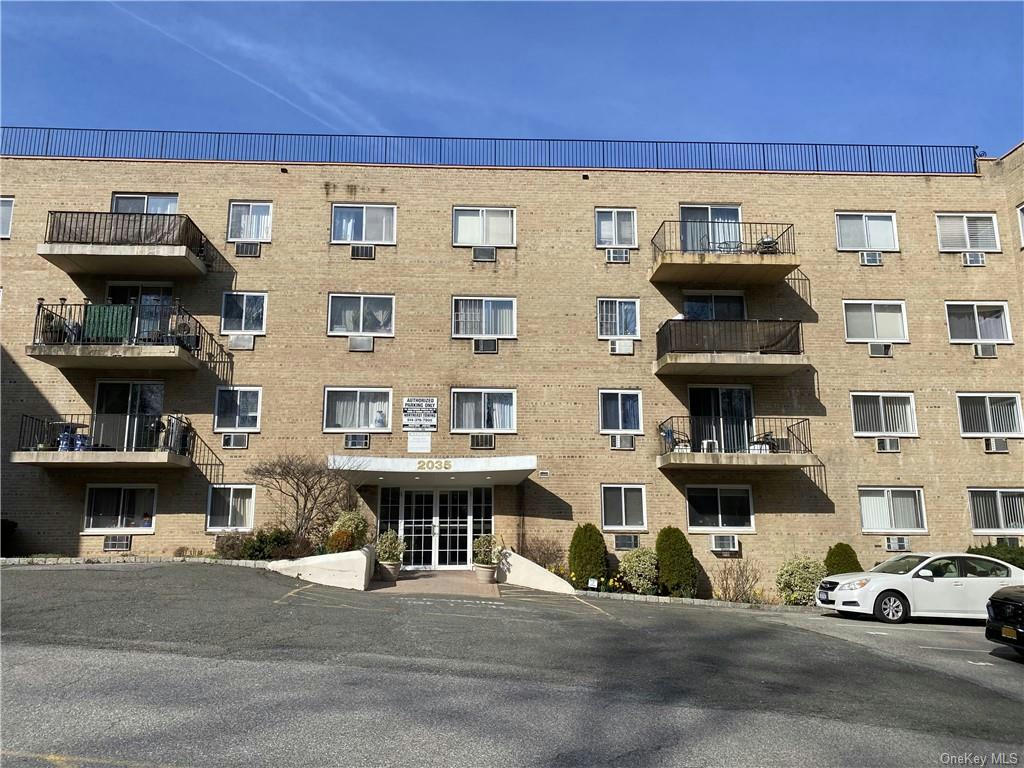 2035 CENTRAL PARK AVE APT LM, YONKERS, NY 10710, photo 1 of 15