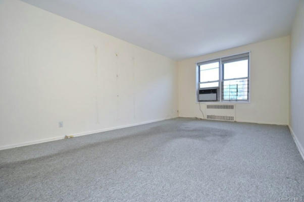 501 RIVERDALE AVE APT 4F, YONKERS, NY 10705, photo 4 of 31