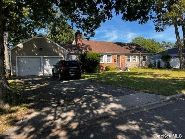 71 E CEDAR ST, MASSAPEQUA, NY 11758, photo 1 of 26