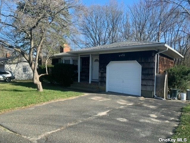 142 W WOODSIDE AVE, PATCHOGUE, NY 11772, photo 1 of 14
