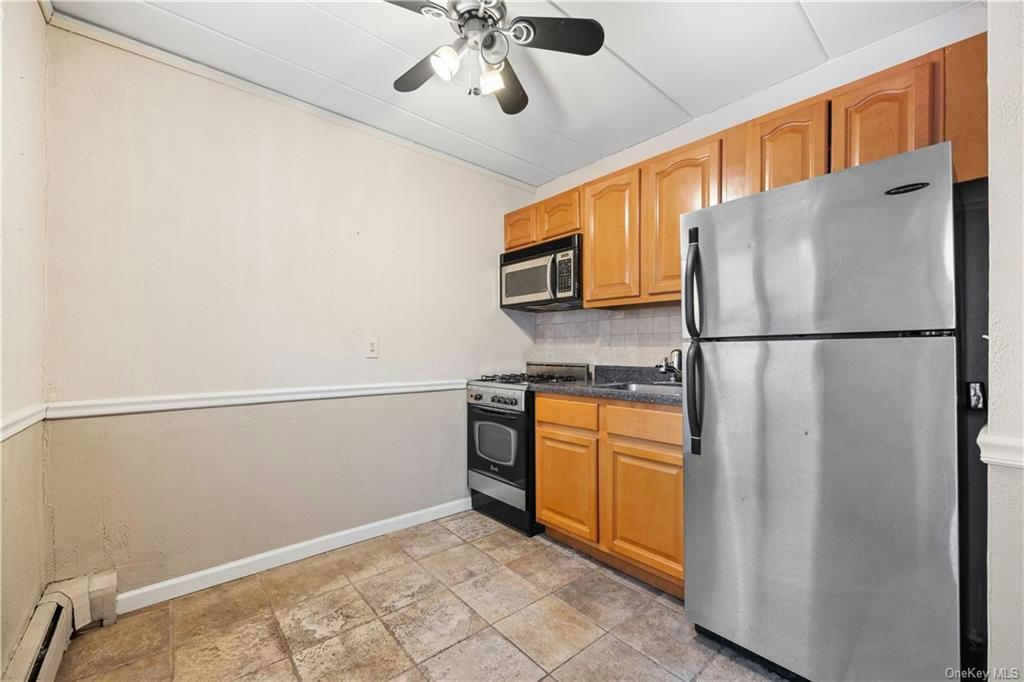 2035 CENTRAL PARK AVE APT 3M, YONKERS, NY 10710, photo 1 of 19