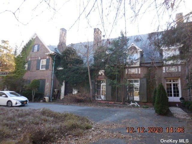 55 SANDY HILL RD, OYSTER BAY COVE, NY 11771, photo 1 of 36