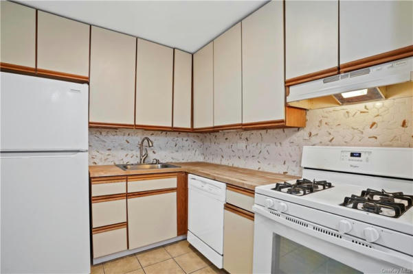 25 LAKE ST APT 5J, WHITE PLAINS, NY 10603, photo 5 of 16