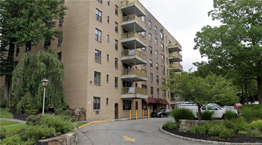 25 STEWART PL APT 316, MOUNT KISCO, NY 10549, photo 1 of 10