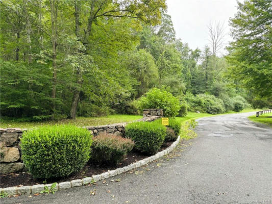 ESTATE DRIVE, PAWLING, NY 12564 - Image 1