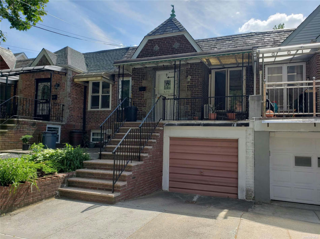 6210 84TH ST, MIDDLE VILLAGE, NY 11379 Single Family Residence For