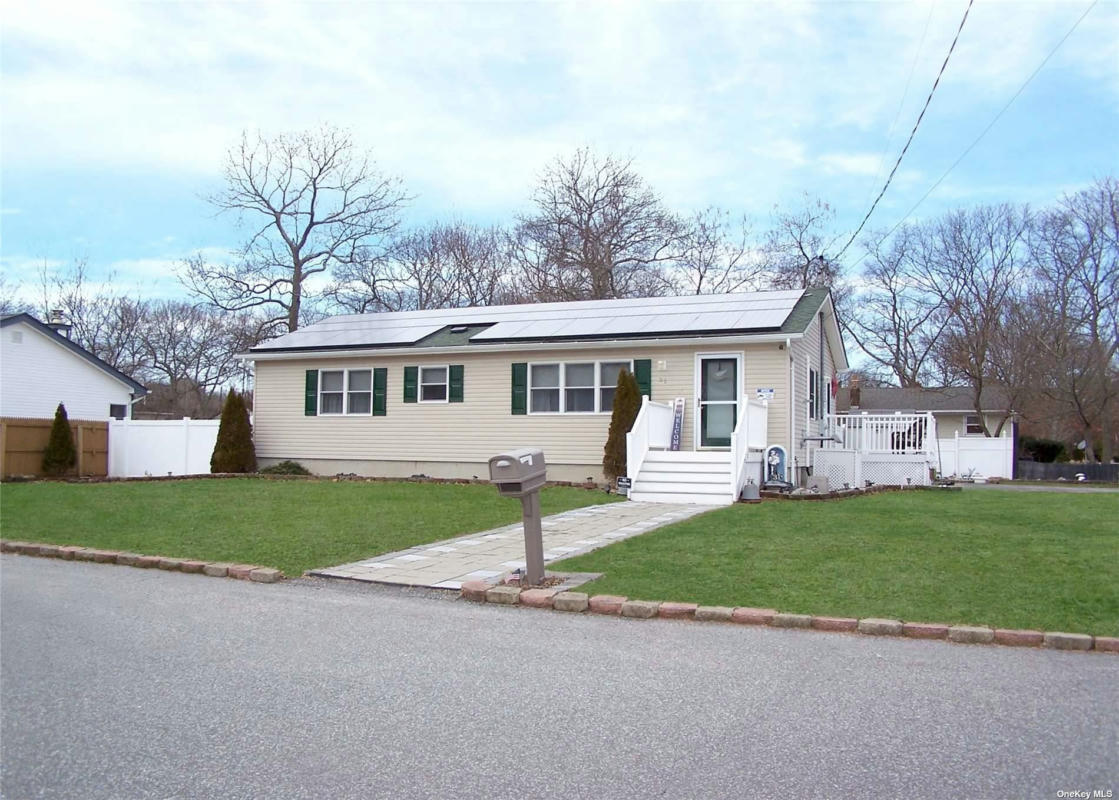 31 PRINCE ST, PATCHOGUE, NY 11772, photo 1 of 25