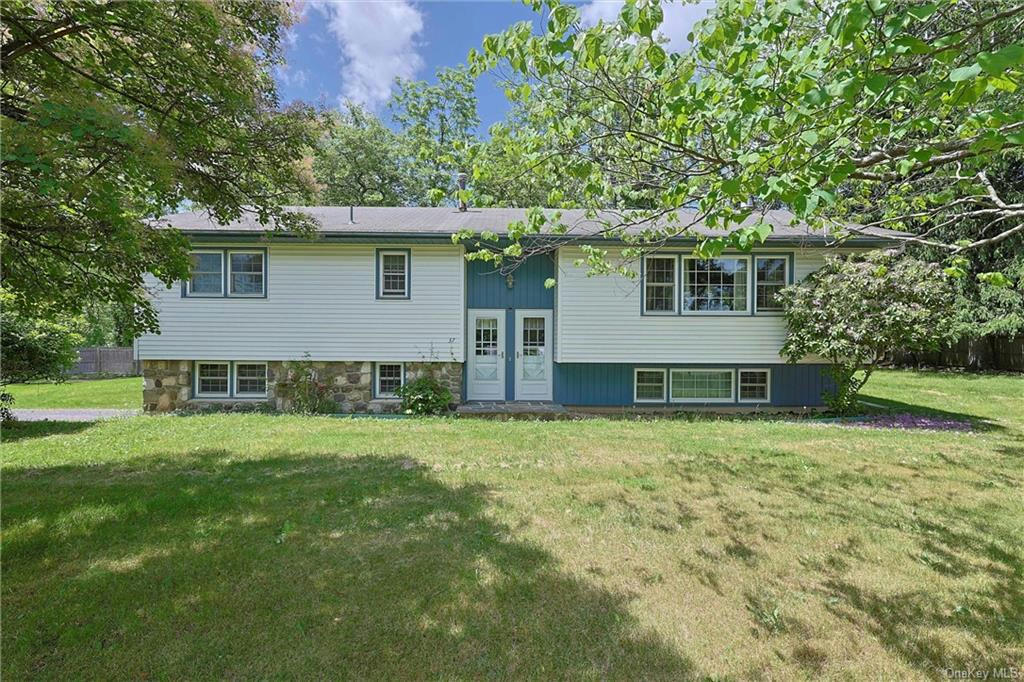 37 THE DR, WESTTOWN, NY 10998, photo 1 of 20