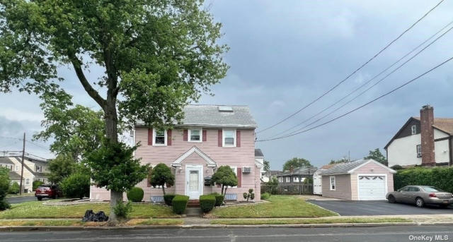11 WATERVIEW PL, LYNBROOK, NY 11563 - Image 1