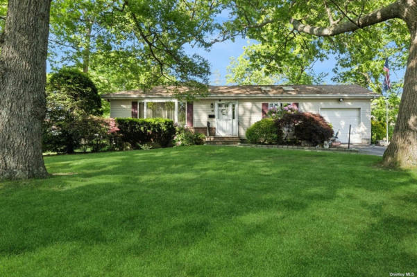 16 MANSFIELD LN, EAST NORTHPORT, NY 11731 - Image 1