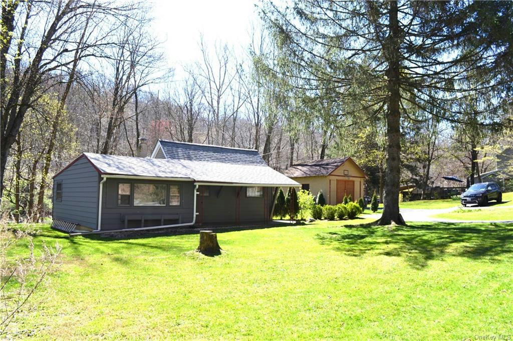 834 STATE ROUTE 32, HIGHLAND MILLS, NY 10930, photo 1 of 27