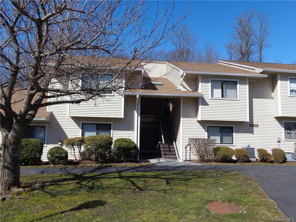 95 MOLLY PITCHER LN APT F, YORKTOWN HEIGHTS, NY 10598, photo 1 of 32