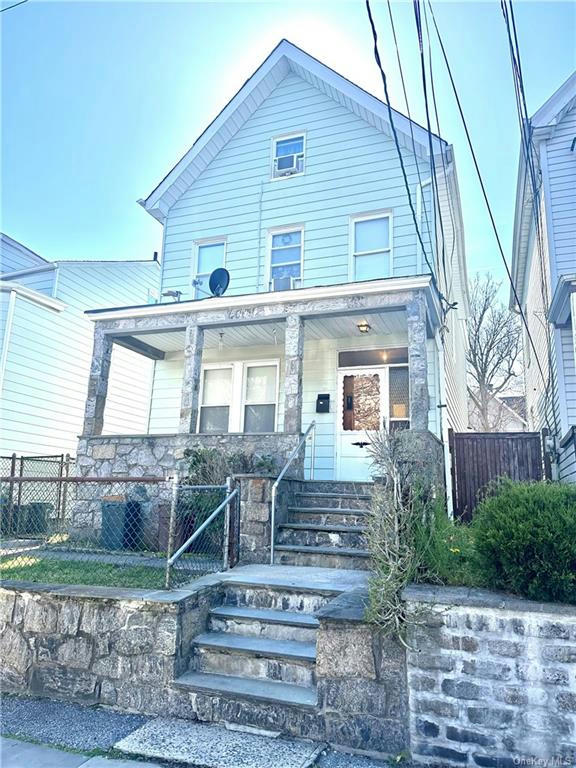 138 N 7TH AVE, MOUNT VERNON, NY 10550, photo 1 of 11