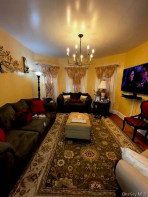 304 S 1ST AVE, MOUNT VERNON, NY 10550, photo 4 of 9