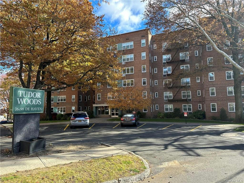 76 DEHAVEN DR APT 5F, YONKERS, NY 10703, photo 1 of 16
