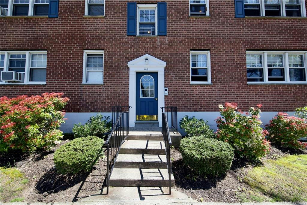 126 UNDERHILL AVE APT 2A, WEST HARRISON, NY 10604, photo 1 of 31