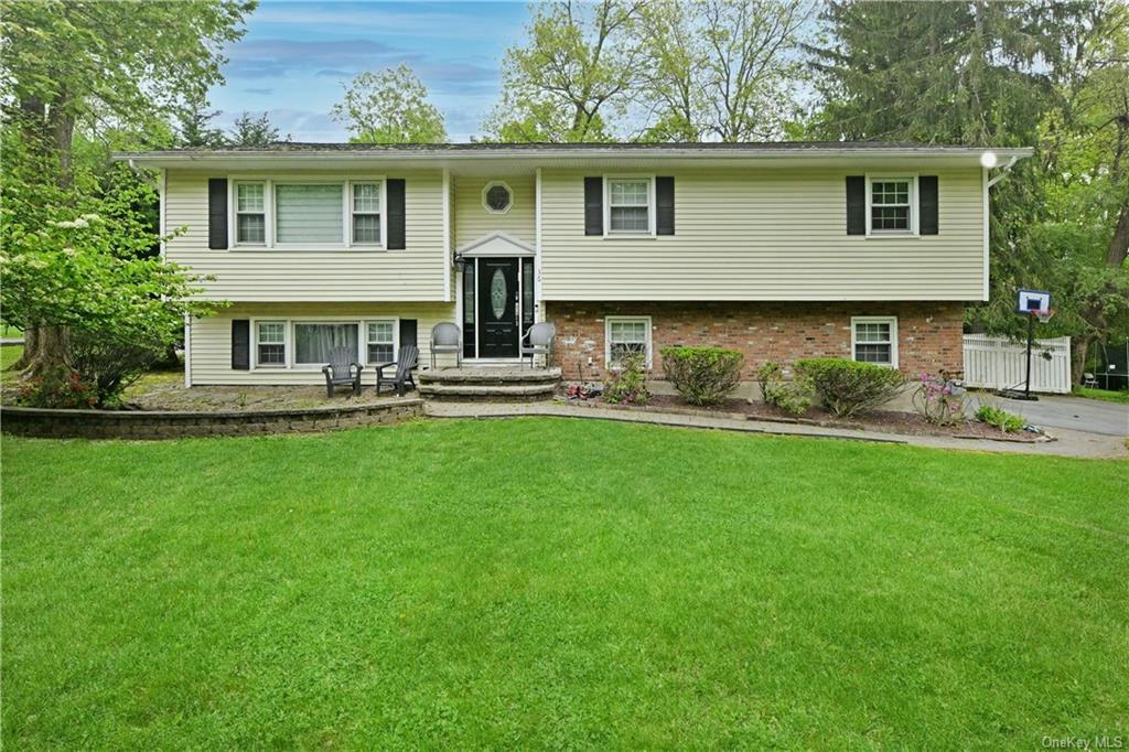 36 EASTBOURNE DR, SPRING VALLEY, NY 10977, photo 1 of 18